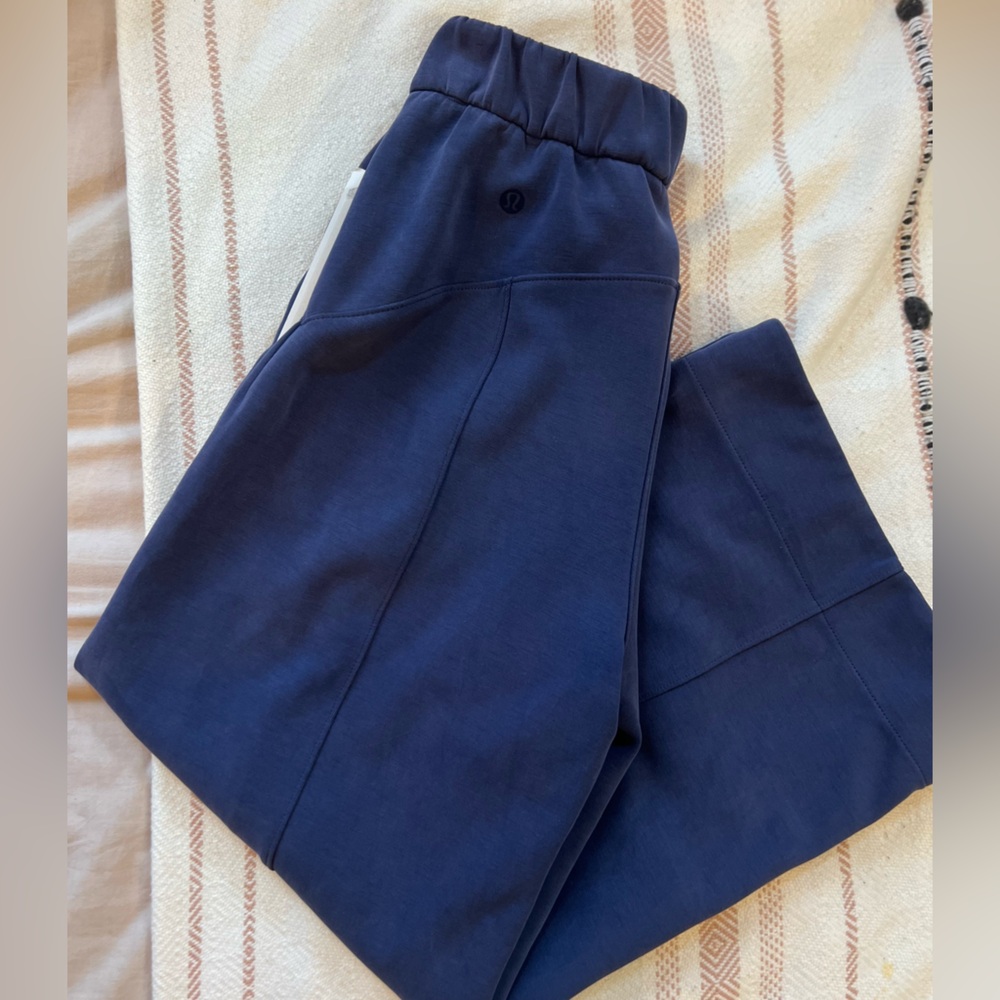 Lululemon Softstreme High Rise Wide Leg Pants, NEW - Picture 4 of 13